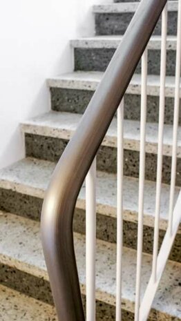 PVC Trapleuningovertrek rond R55-019 grijs-aluminium