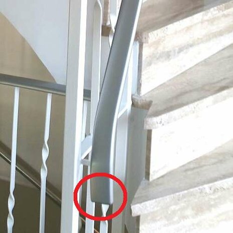 Embout pour profil&eacute; de garde-corps d&#039;escalier en PVC
