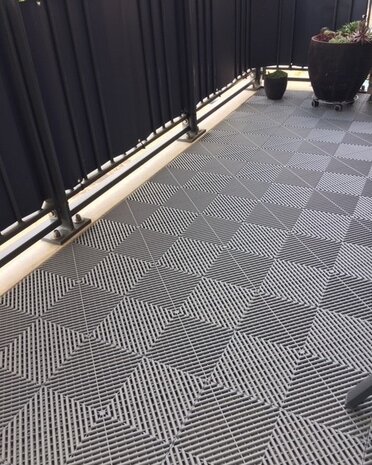 BoDeck Standard Balkonvloertegel &ndash; Open Drainage Kliktegel (PP)| Donkergrijs