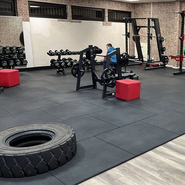 crossfitruimte tegels van rubber