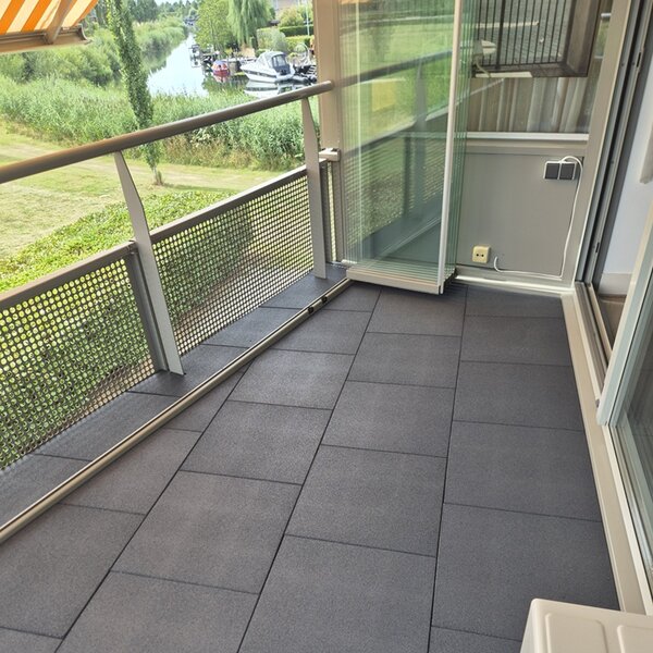 Gummigranulaatfliesen fuer Balkon