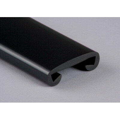PVC Trapleuningprofiel voor vlakke leuning F508-001 zwart PVC Trapleuningprofiel voor vlakke leuning F508-001 zwart