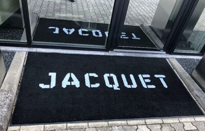 Outdoor logomat Optibrush